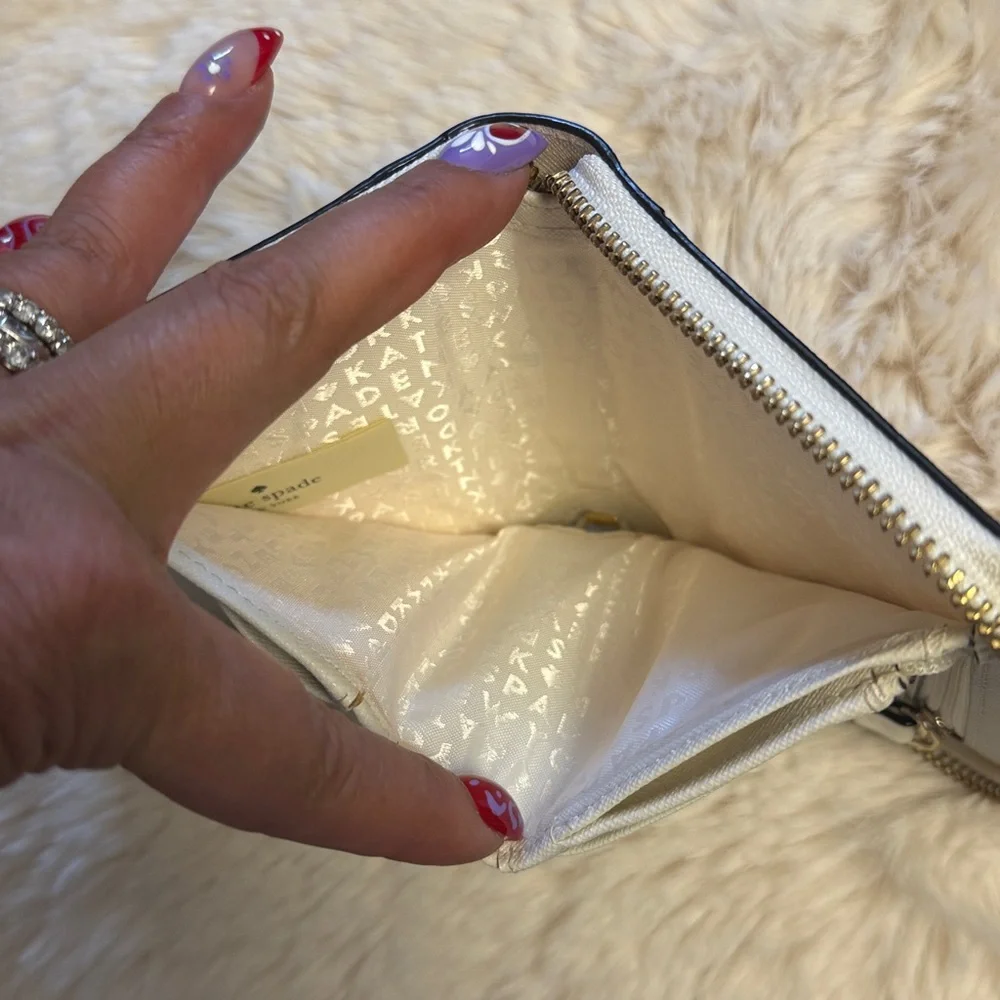Kate Spade color block Ivory and Beige Wallet